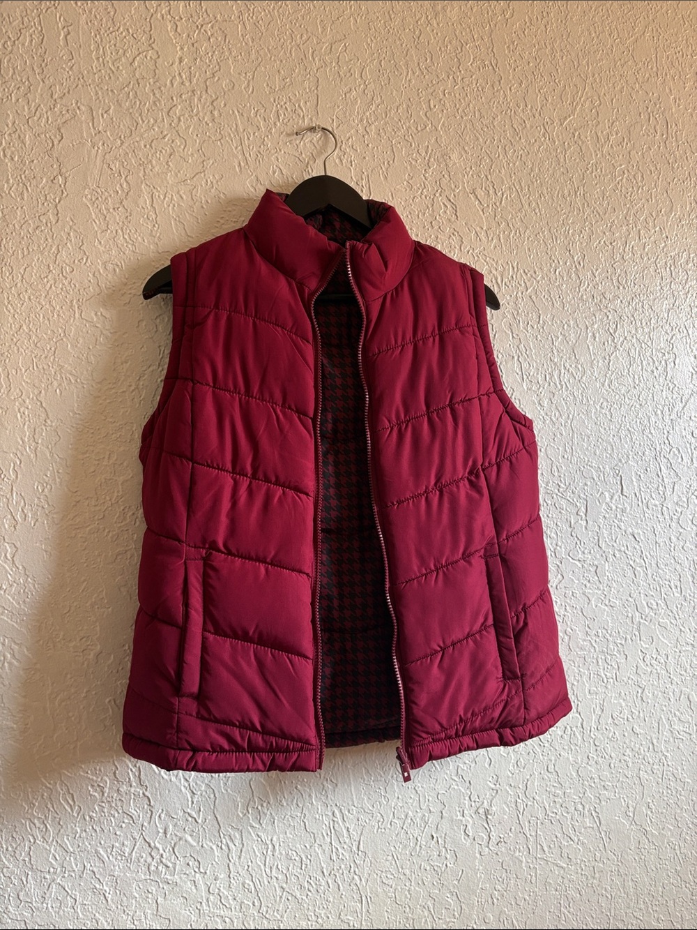 Time and Tru Quilted Puffer Vest - Burgundy